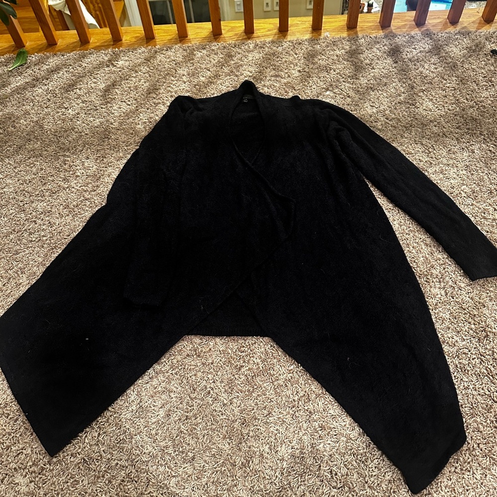 Barefoot Dreams CozyChic Lite Island Wrap size L/XL in Black. Used; barely worn - Picture 4 of 6